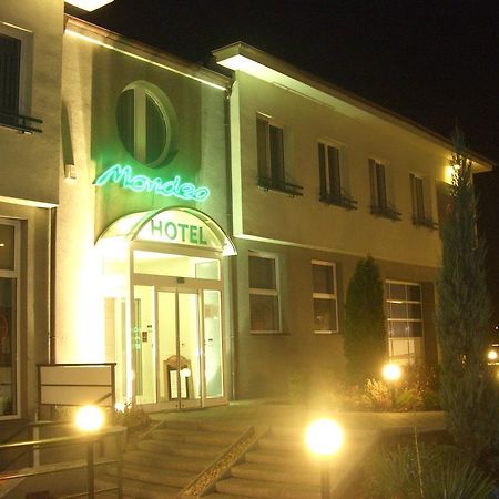 Mondeo Prague Hotel Kültér fotó