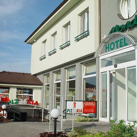 Mondeo Prague Hotel Kültér fotó