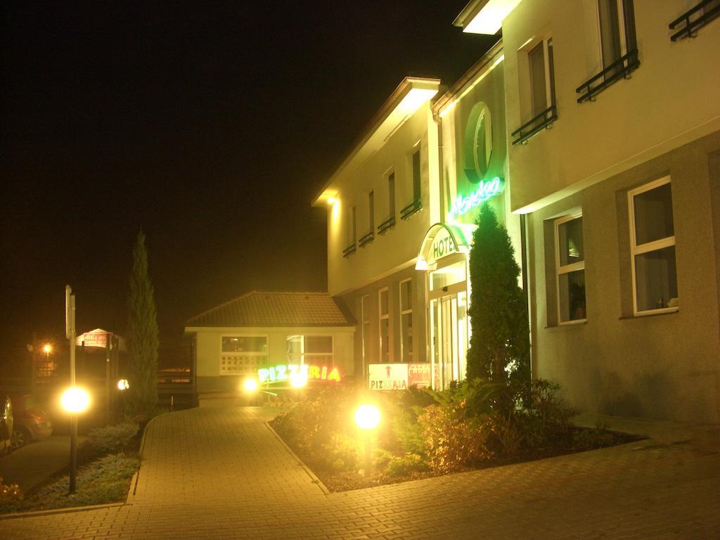 Mondeo Prague Hotel Kültér fotó